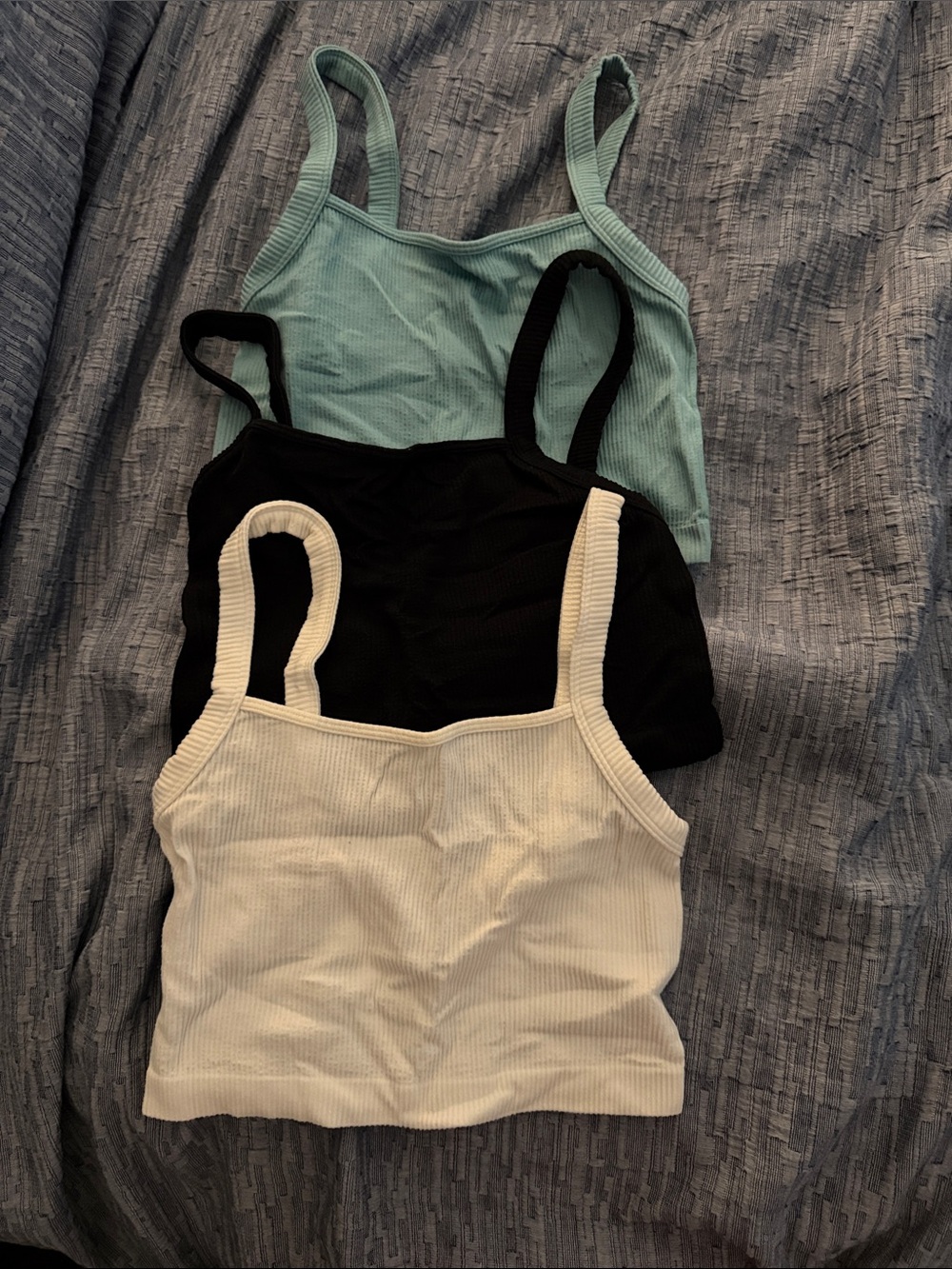 Colsie Ribbed Square-Neck Camisole Trio — Mint, Black, White